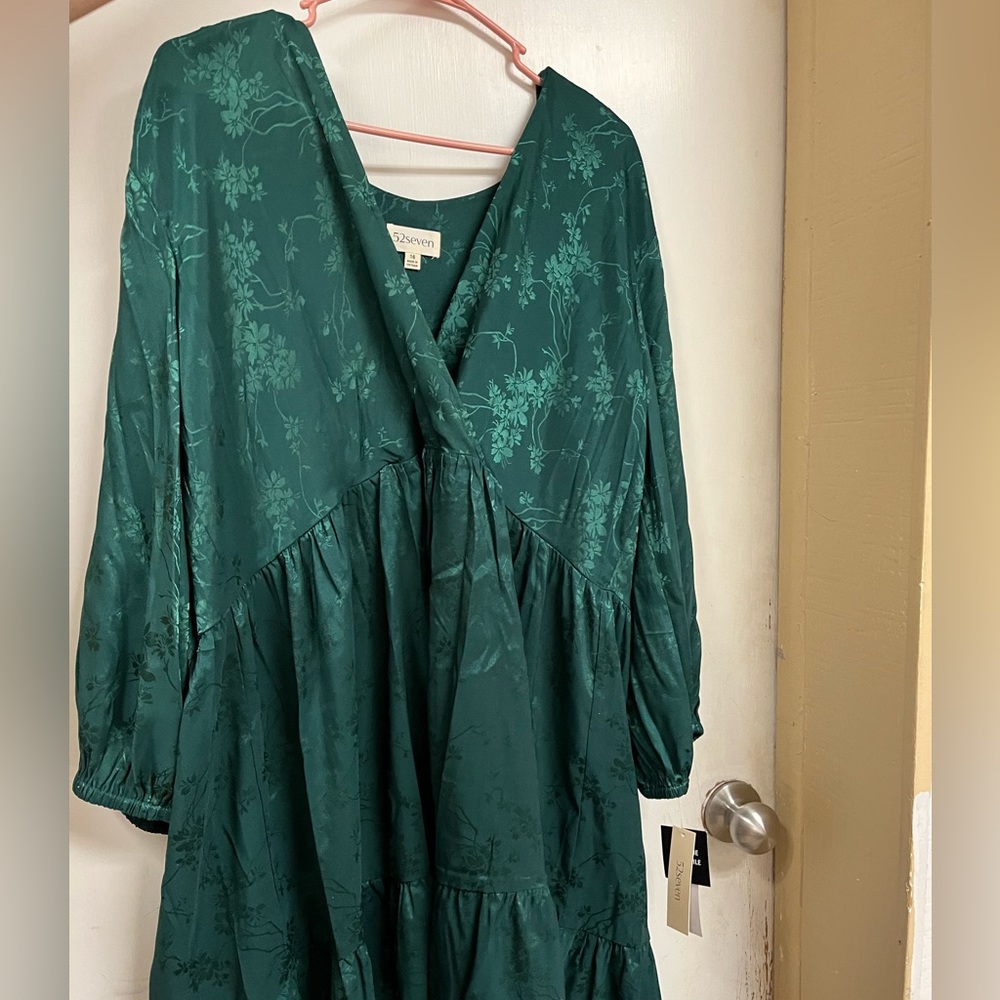 Hunter green dress size 16